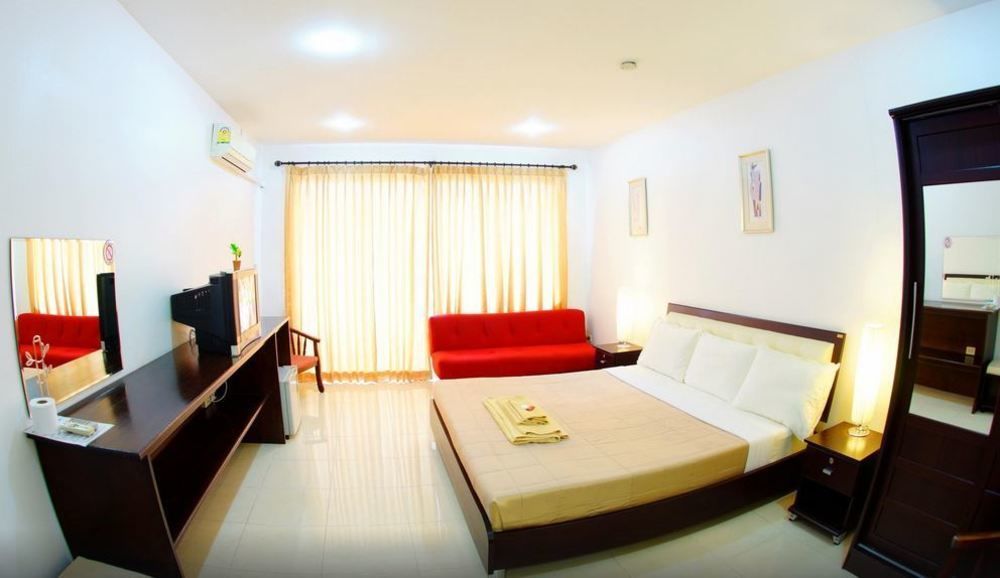 Golden Guesthouse By The Beach Cha Am Ча-Ам Екстер'єр фото